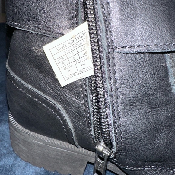 UGG Black Leather Ankle Boots (worn) some wear and tear - Picture 4 of 4